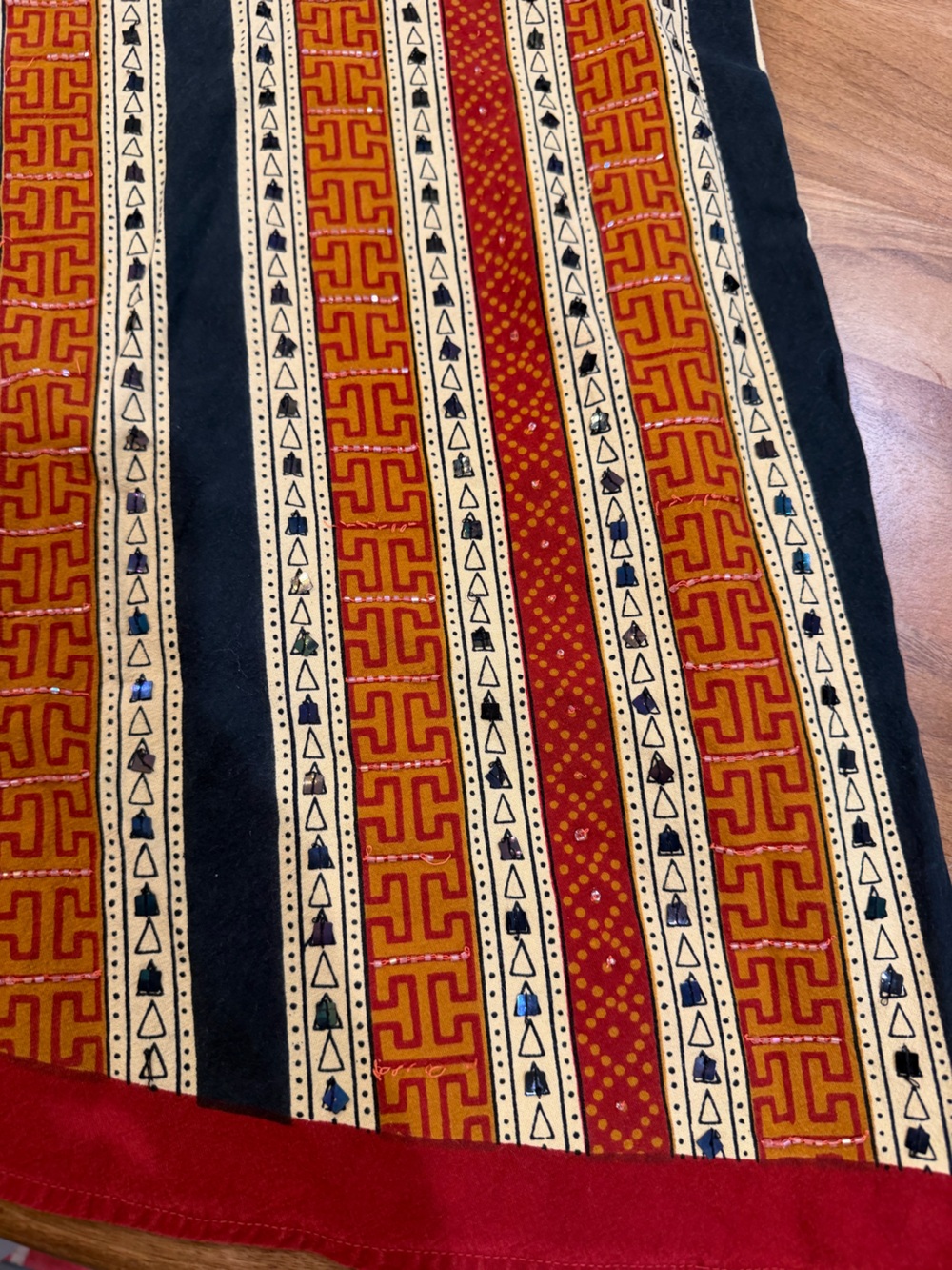 Willi Smith Vintage Maxi Skirt in Rust, Black & Cream w/ Beading Size 6 - Picture 9 of 14